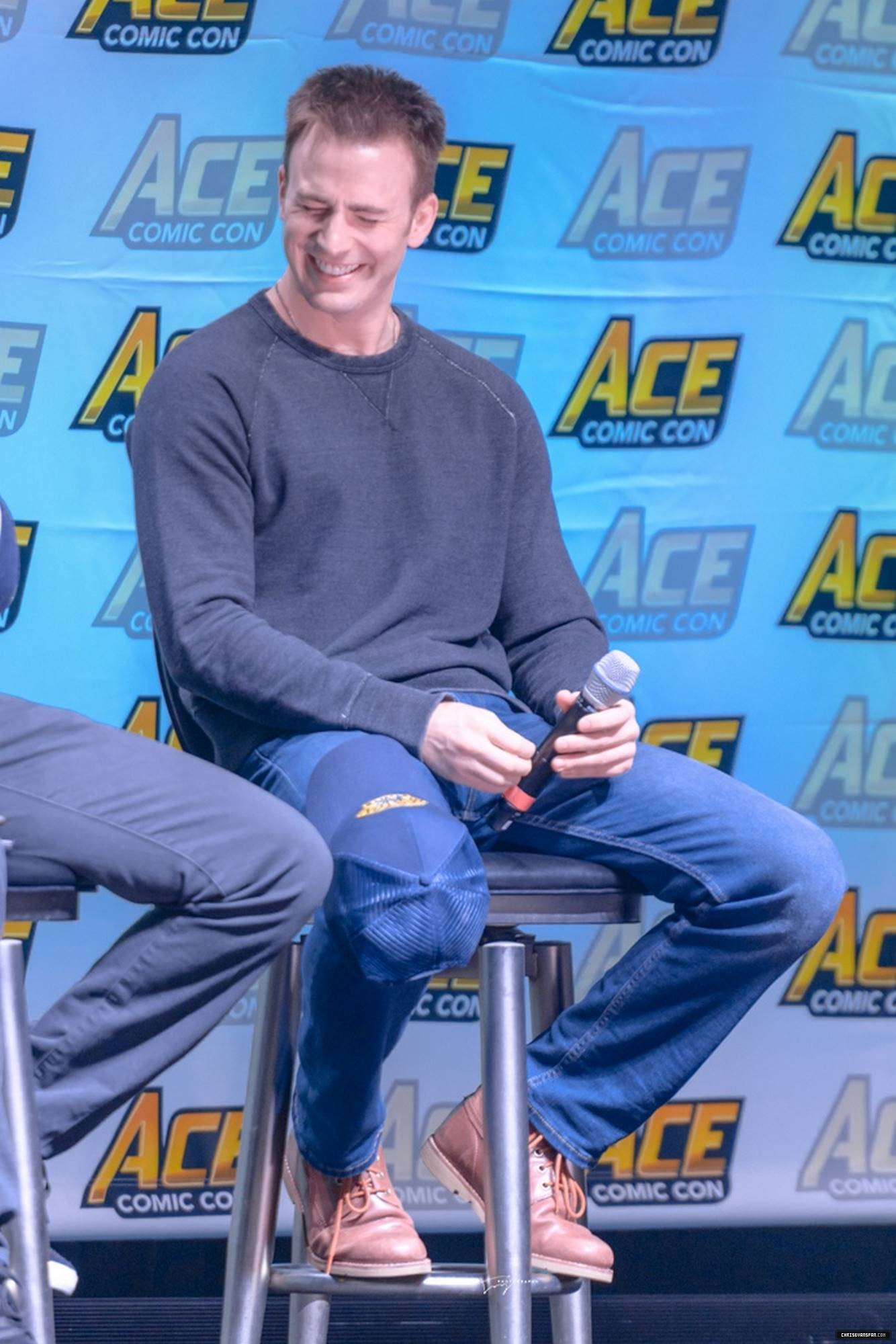 437.jpg