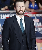 689.jpg